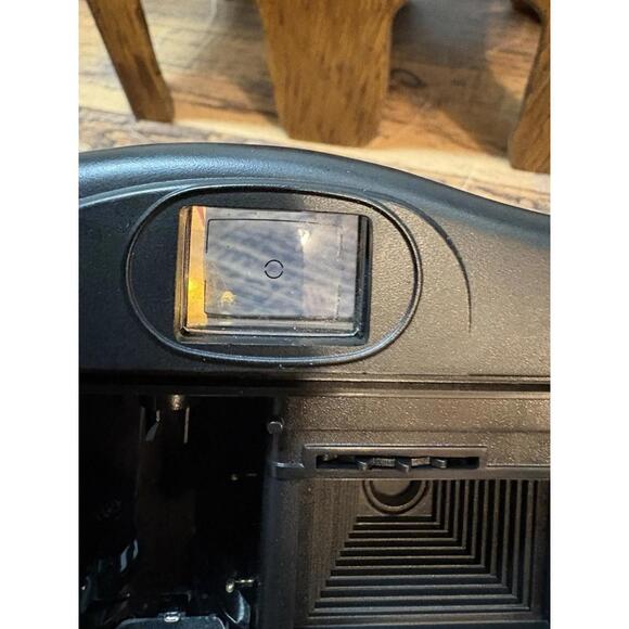 Vivitar Big View BV35DB Motor Auto Focus Camera Tested with Batteries, No Film - Picture 11 of 15